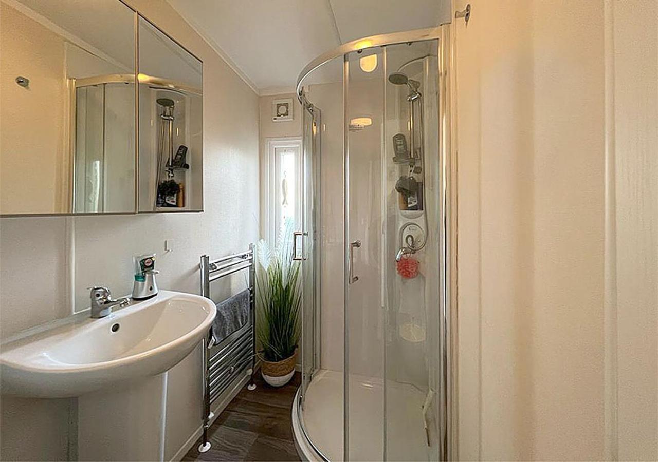 Chalet Am See Lathum Экстерьер фото